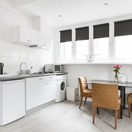 Studio In Centre City Appartamento